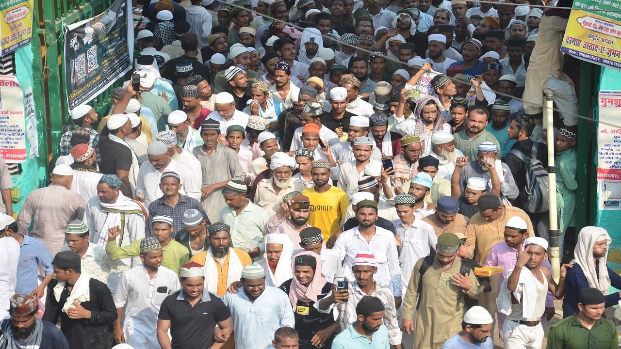 Urs-e-Razvi 2024 concludes with Ala Hazrat kul ritual in Bareilly