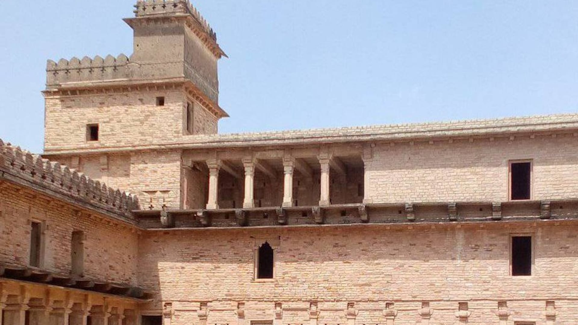 know about Stree 2 city Chanderi in madhya pradesh plan two days trip of chanderi in budget