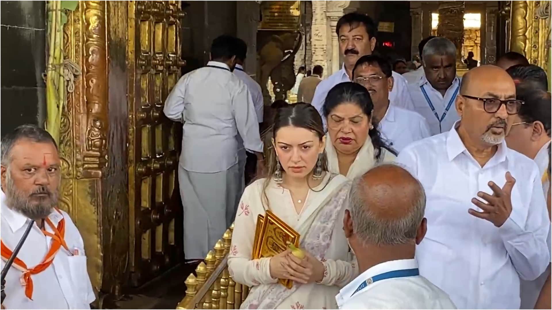 Hansika Motwani reached Tirumala to seek blessing of lord Balaji crowd of fans gathered to take photos