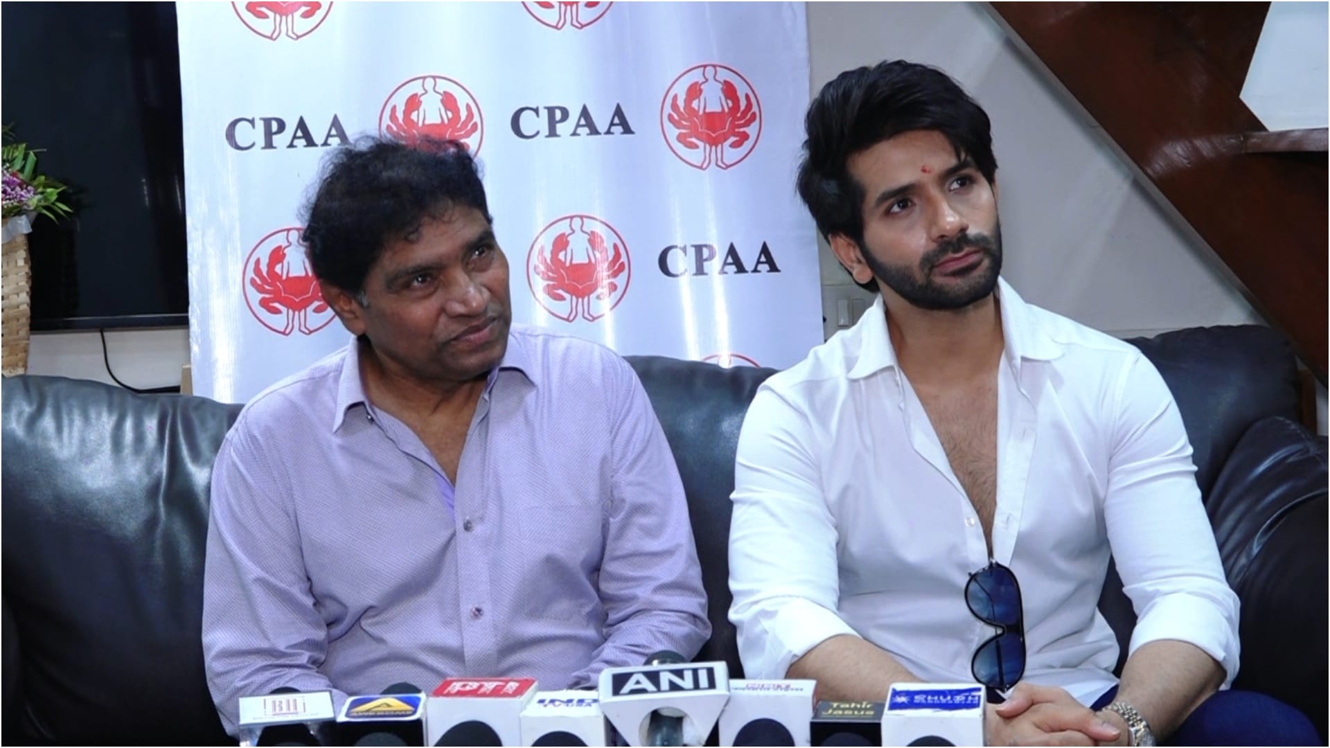 Health checkup camp organized in memory of amrish puri grandson vardhaan puri johny lever