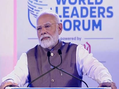 कार्यक्रम को संबोधित करते हुए PM मोदी