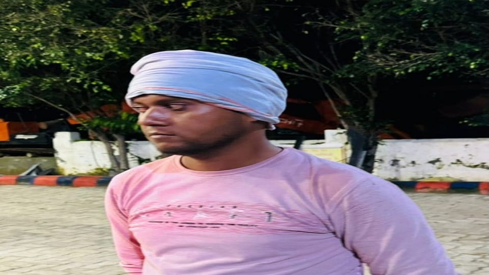 Robbery from sarraf trader in Akarabad