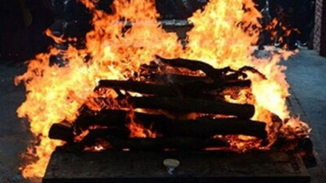 Muslim families performed the last rites of a Hindu according to Sanatan Dharma In Banh village of Hamirpur
