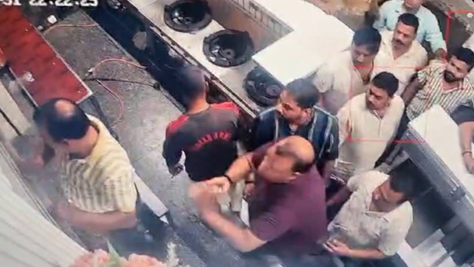 dispute between partners regarding agreement In Firozabad One of them forcibly locked house