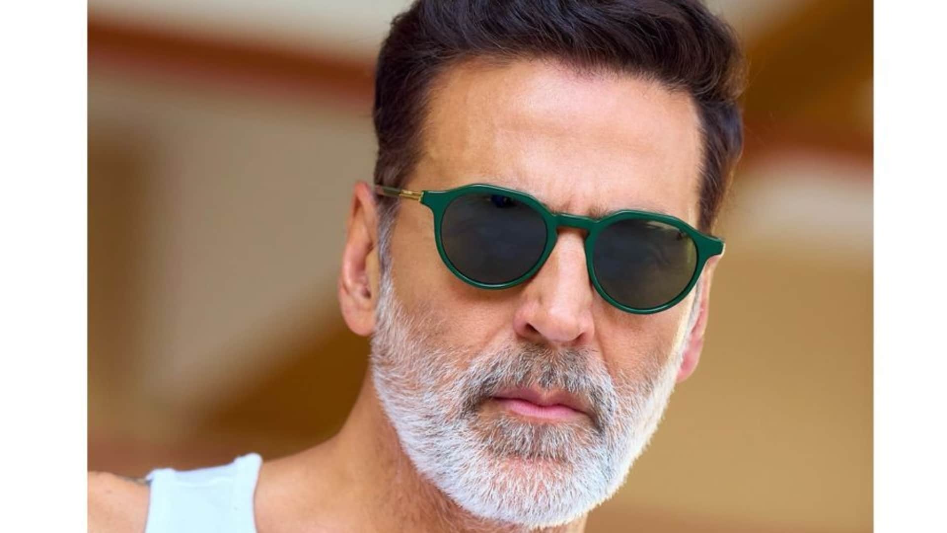 Akshay Kumar again showed generosity donated such a huge amount to feed the monkeys of Ayodhya