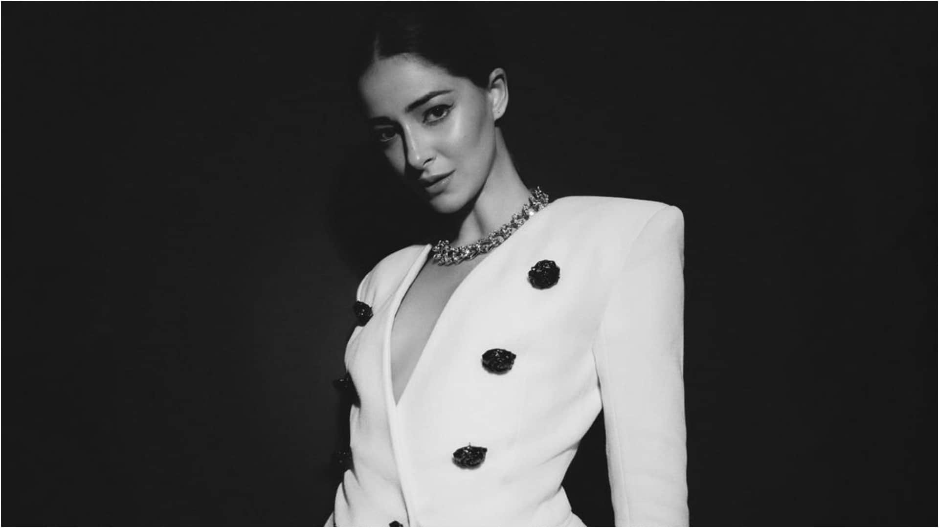 Call me bae actress Ananya Panday breaks silence on relationship status said  I am mysterious person