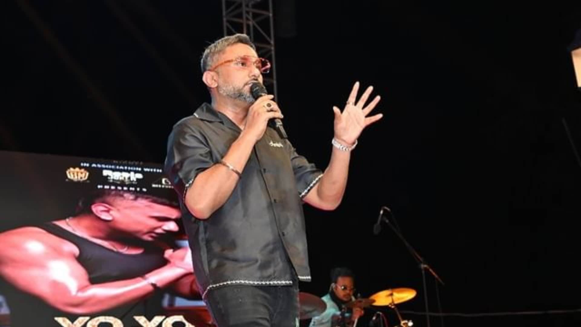 Honey Singh Announces New Song Shishe Wali Chunni with Shehnaaz Gill Also revealed First look