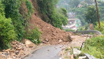 Badrinath Highway closed at many places due to debris, 2000 passengers going to Badrinath and Hemkund stranded