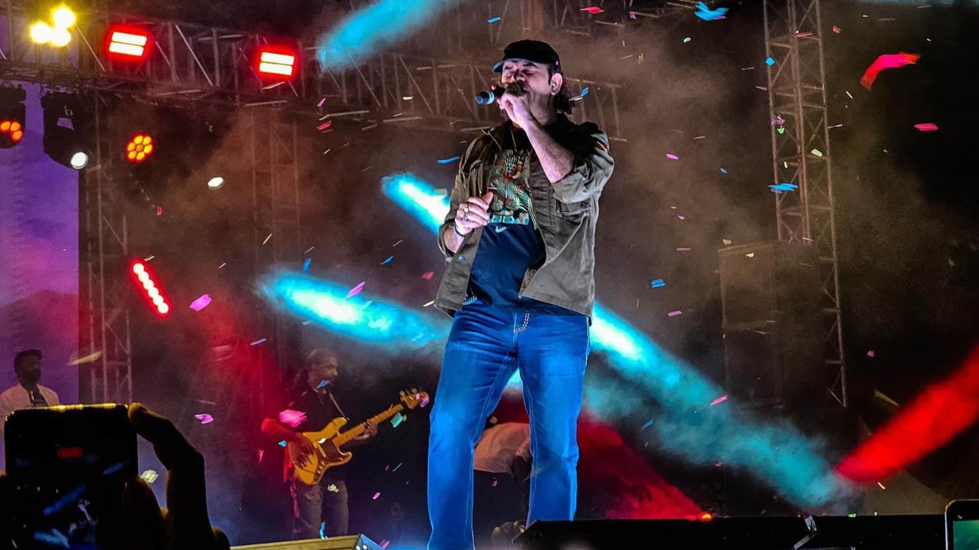 Bollywood Singers who were once part of Music Band Mohit Chauhan Vishal Dadlani Atif Aslam Amit Mishra