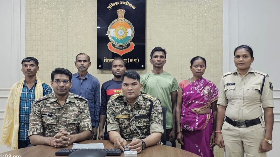 Five Naxalites surrender before police in Sukma