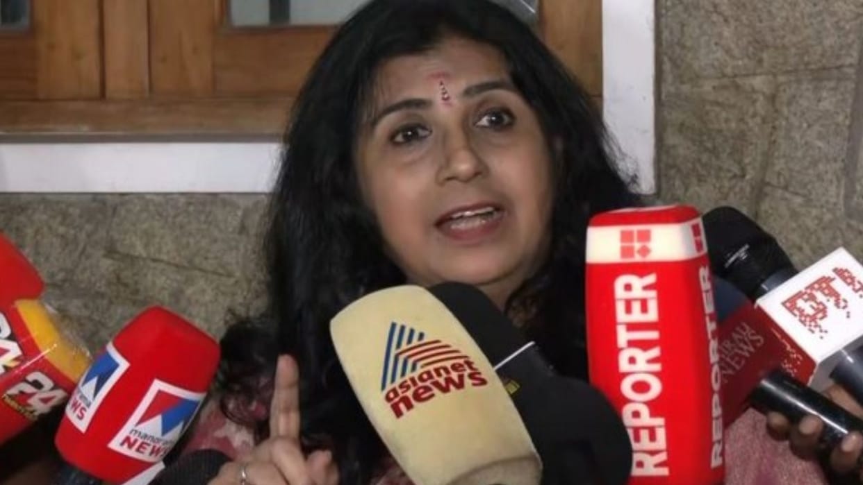 Kerala Congress leader Simi Rose Bel John has been expelled from party Know all updates in hindi
