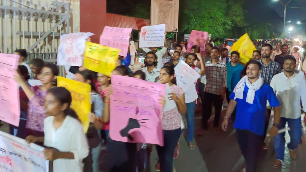 Misdeed rape IIT BHU student Anger march out after accused got bail demand for strict punishment
