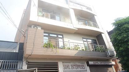 UP News: मेरठ में इंजीनियर की बेटी का अपहरण, तीन करोड़ मांगी फिरौती... इसके बाद जो हुआ हैरान कर देगा UP News: Engineer's daughter kidnapped in Meerut, ransom of Rs 3 crores demanded