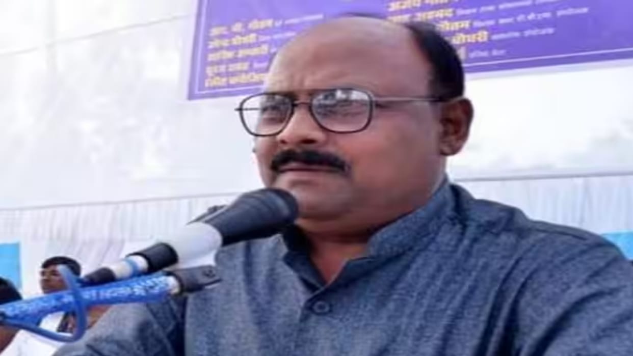 State President of BSP said: Why are those roaming around carrying a copy of the Constitution silent
