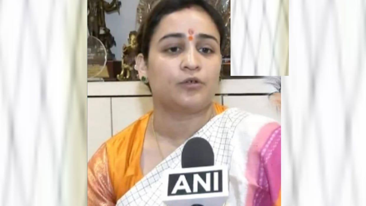 vigilance filed case against five former LDA employees including Aparna Yadav mother