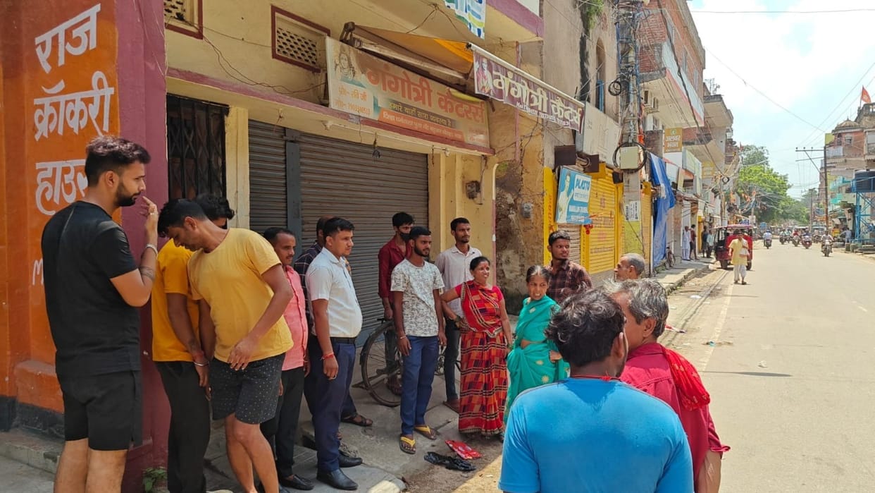 Gaya News: A pedestrian died in agony on the road in Gaya