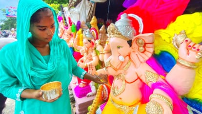 Ganesh Chaturthi Worship Ganesh idol made from these things to get happiness and prosperity to your home
