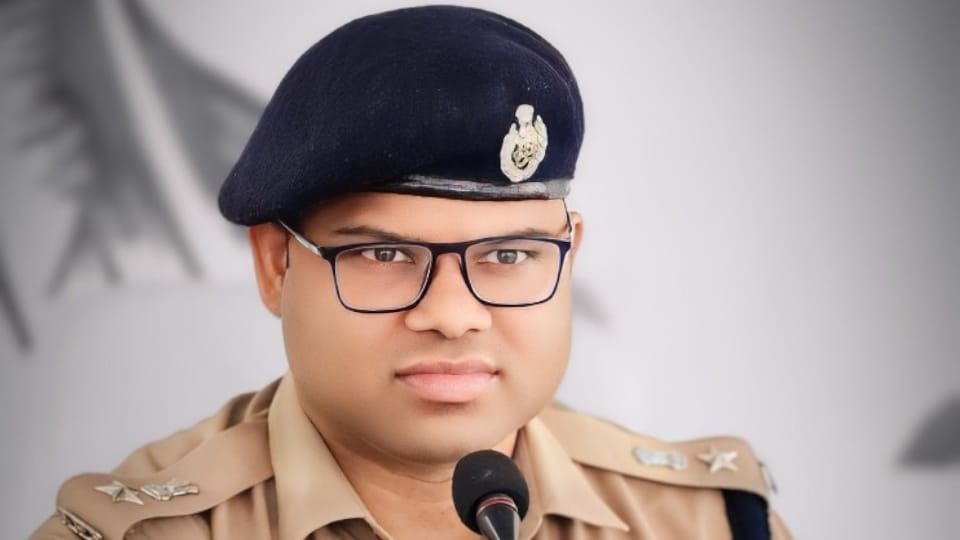Kannauj Case Neelu Yadav Connection With Nawab Singh Police Intensify Search Details in Hindi
