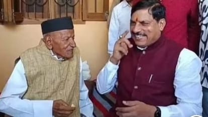 MP News Chief Minister Dr. Mohan Yadav father Poonamchand Ji Yadav passed away