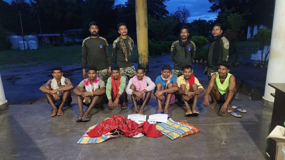 पुलिस की गिरफ्त में नक्सली