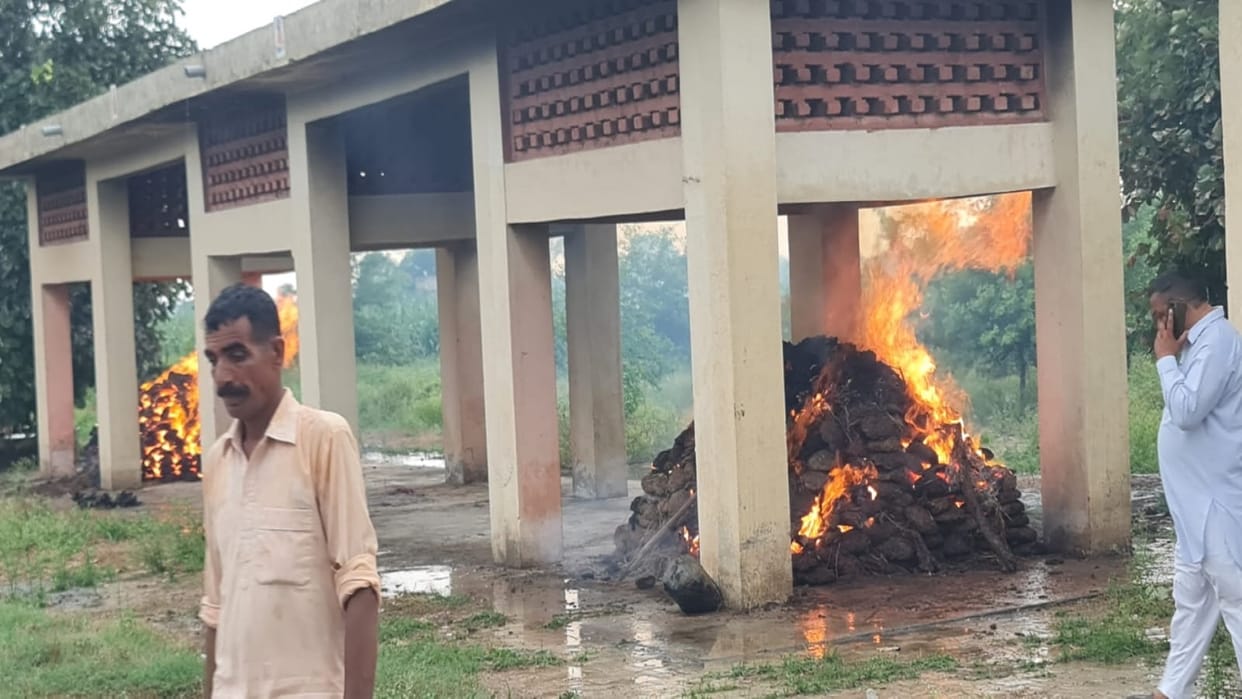 atmosphere of mourning prevails in Marchedi village of Kurukshetra, eight people died in Jind road accident