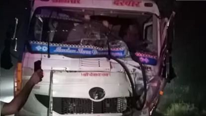 Tragic accident in Narwana, Truck hits Tata Magic full of devotees, 7 dead and 8 injured