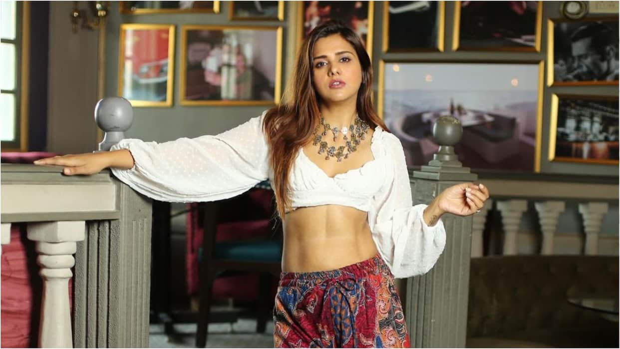 Dalljiet Kaur slams nikhil patel rumored girlfriend safeena nazar said she is not a child