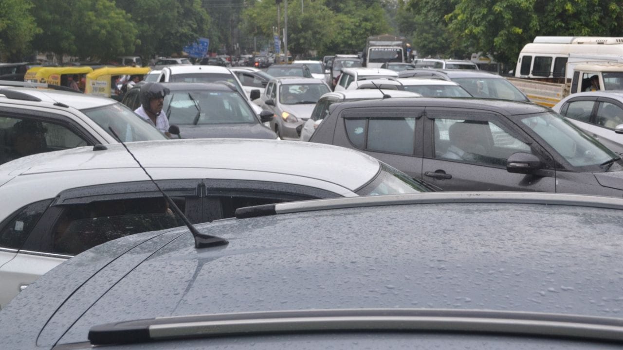 There was a jam at Neelam Chowk due to rain in Faridabad see photos