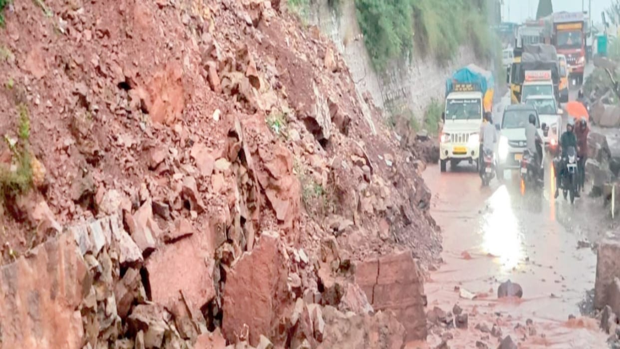 Himachal Weather: imd forecast of continuous Rainfall for seven days in many areas, roads blocked landslide