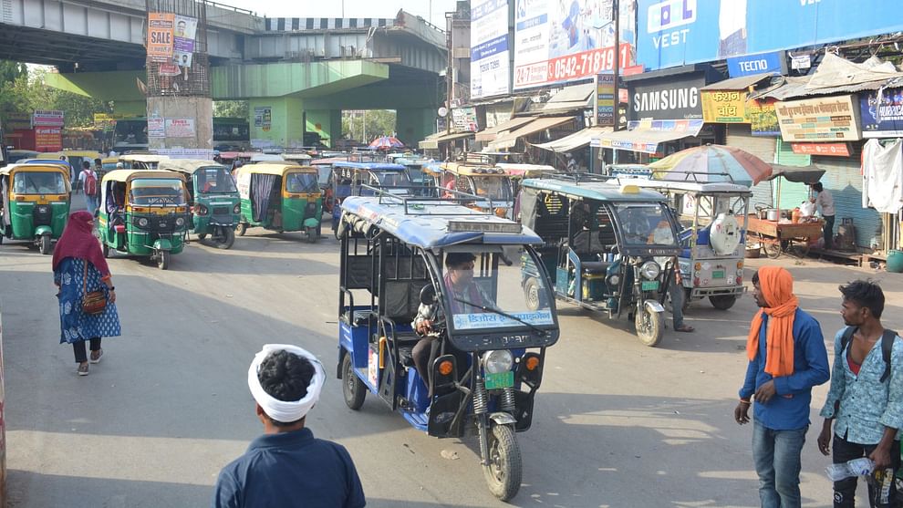 Cantt Roadways to Englishia Line Tiraha left lane road will be five to seven feet wide in varanasi