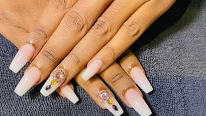 Gel Nail Extension tips in hindi acrylic or gel nails Extension which is better