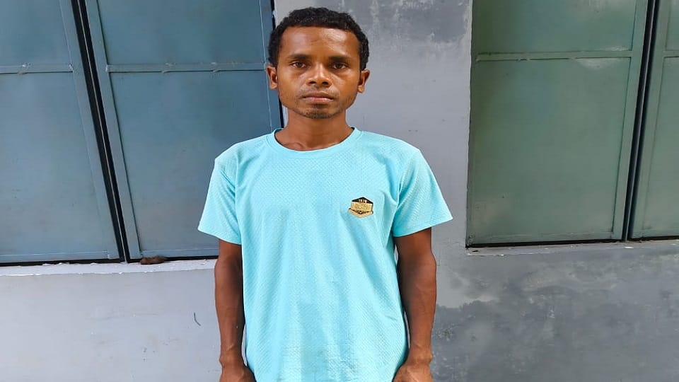 Two salesmen arrested in PDS black marketing case Sarpanch and Secretary absconding in Sukma