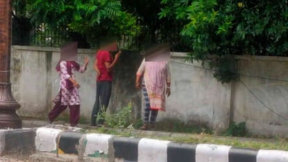 Prostitution is happening openly outside the gate of IIT Roorkee Uttarakhand News in hindi