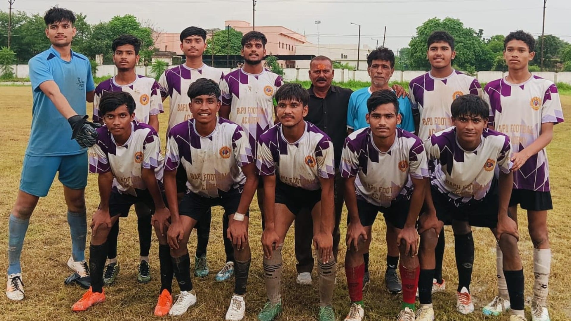 सीहोर में जारी राज्य स्तरीय फुटबॉल स्पर्धा में शामिल टीम