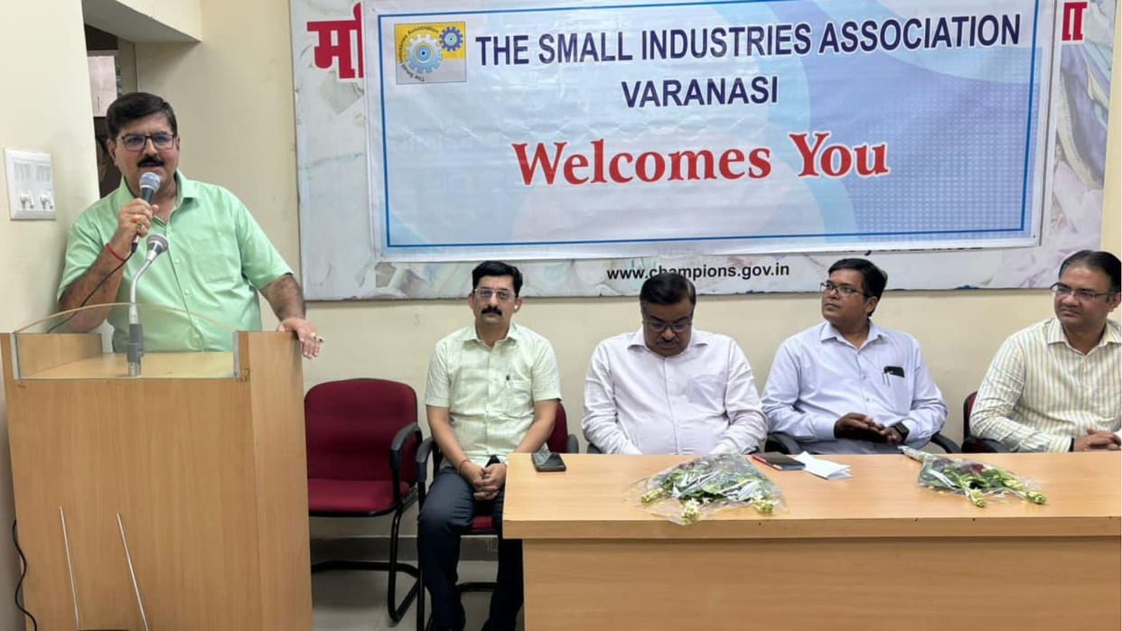 For first time linemen and electricity officers were honored in varanasi