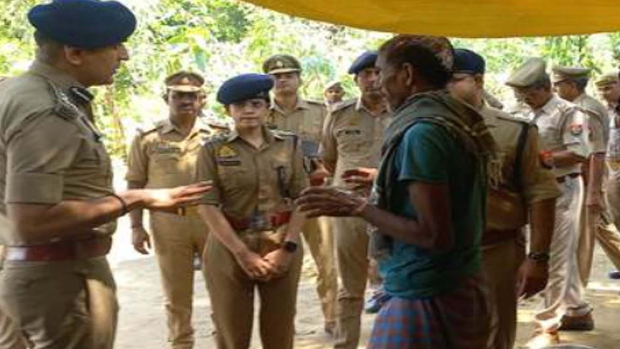 Kannauj: Kachha-Baniyan gang looted lakhs from two houses