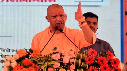 CM Yogi roared in Prayagraj: Courage is needed to run a bulldozer, if the mafia raises its head, it will raze