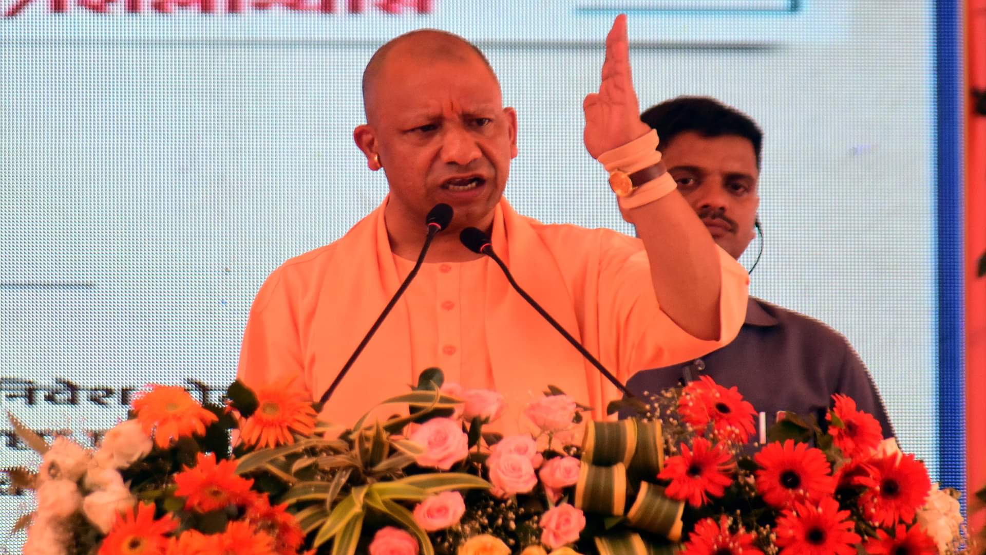 CM Yogi roared in Prayagraj: Courage is needed to run a bulldozer, if the mafia raises its head, it will raze