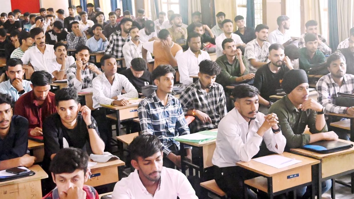 Campus Interview at Mandi ITI Youth from four states attended the interview