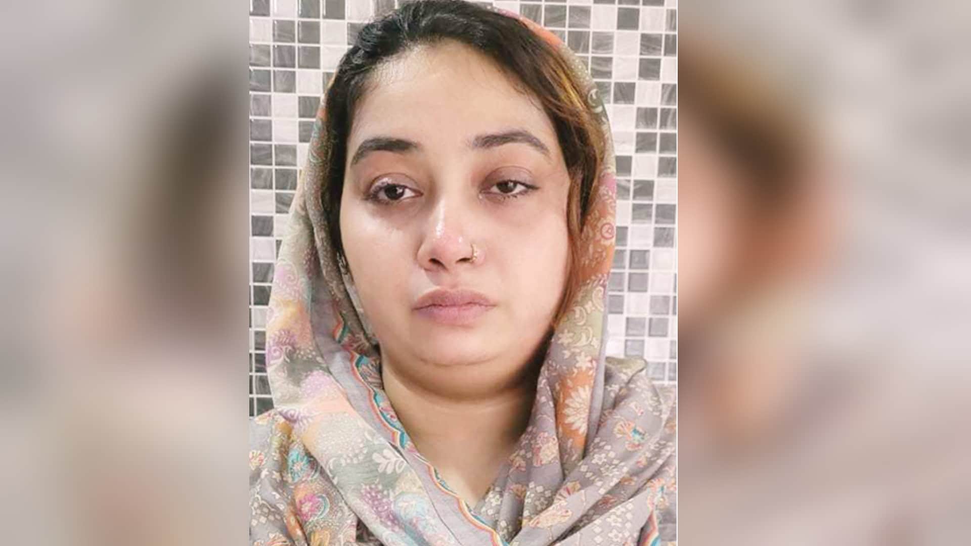 Honey Trap: Avoid Friendship with unknown women, never go to hotel, do this on video call