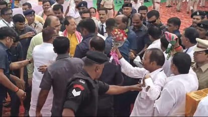Bihar CM Nitish Kumar security personnel assaulted public representatives alleges Ara MP Sudama Prasad