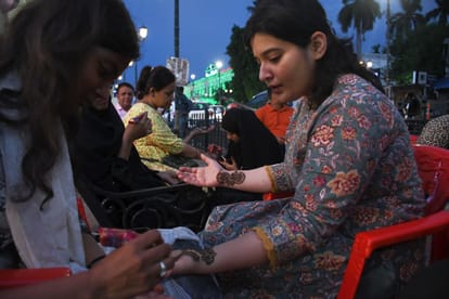 Hartalika Teej tomorrow: Married women will keep Nirjala fast for the long life of their husbands, apply henna