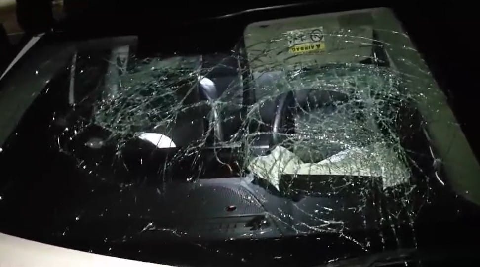 Head on collision between car and pickup in Alwar