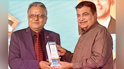 Amar Ujala Scholarship: Winners of 'Disha' scholarship examination rewarded, second phase also started