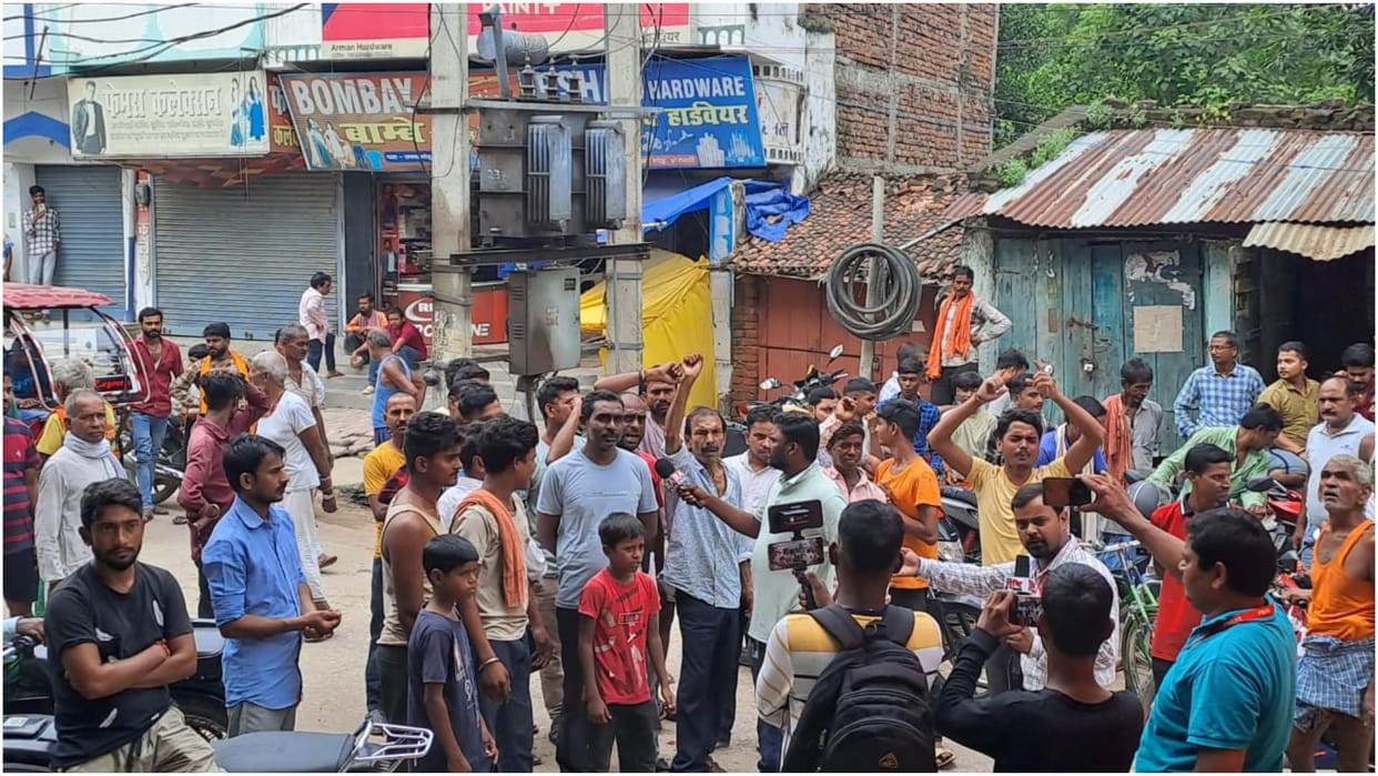 Bihar News : Bihar police investigation after Robbery in businessman's house Gaya news