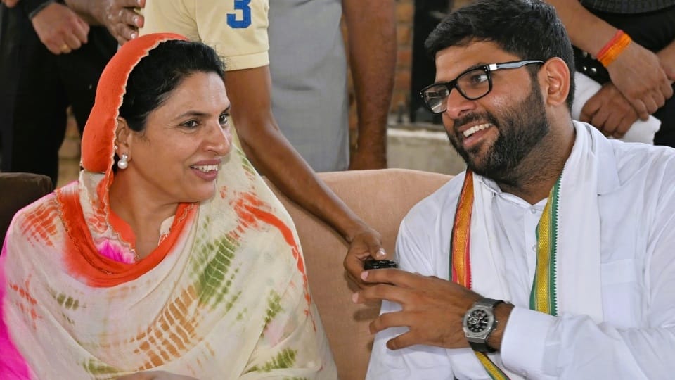 Digvijay Chautala said If Omprakash Chautala contests haryana elections from Dabwali I withdraw my nomination