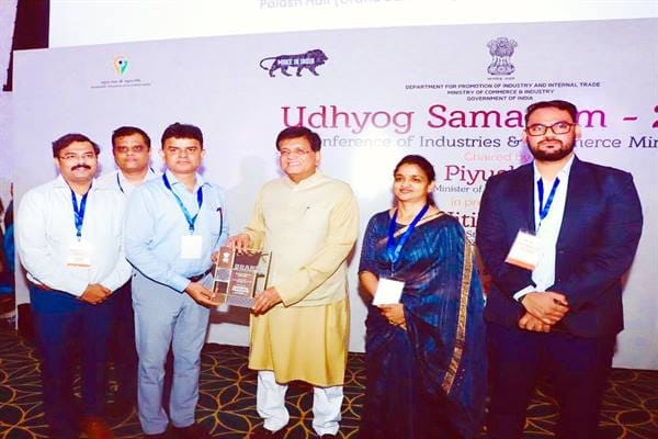 MP News: MP honored with Top Achiever Category in Citizen Services Award, Central Government honored