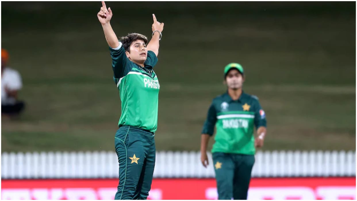 Pakistan Women have left out Nida Dar and Aliya Riaz from their central contracts for the 2024-25 season