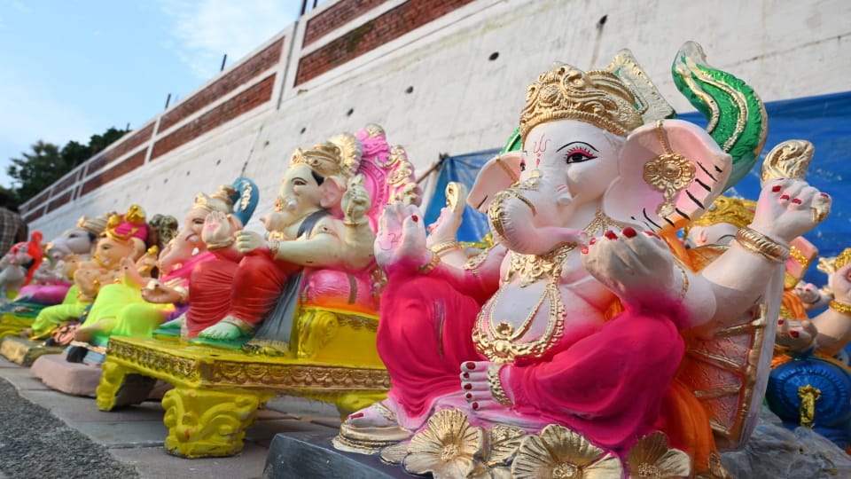 Ganesh Chaturthi 2024: Shubh Muhurat for Puja and Ganpati Sthapana Uttarakhnd News in Hindi