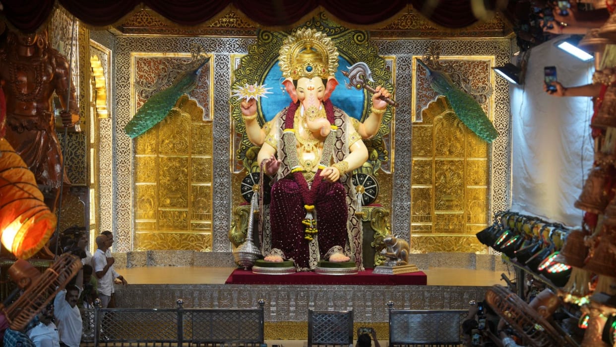 Ganesh Chaturthi lalbaugcha raja 2024 Mumbai celebration photos news in hindi